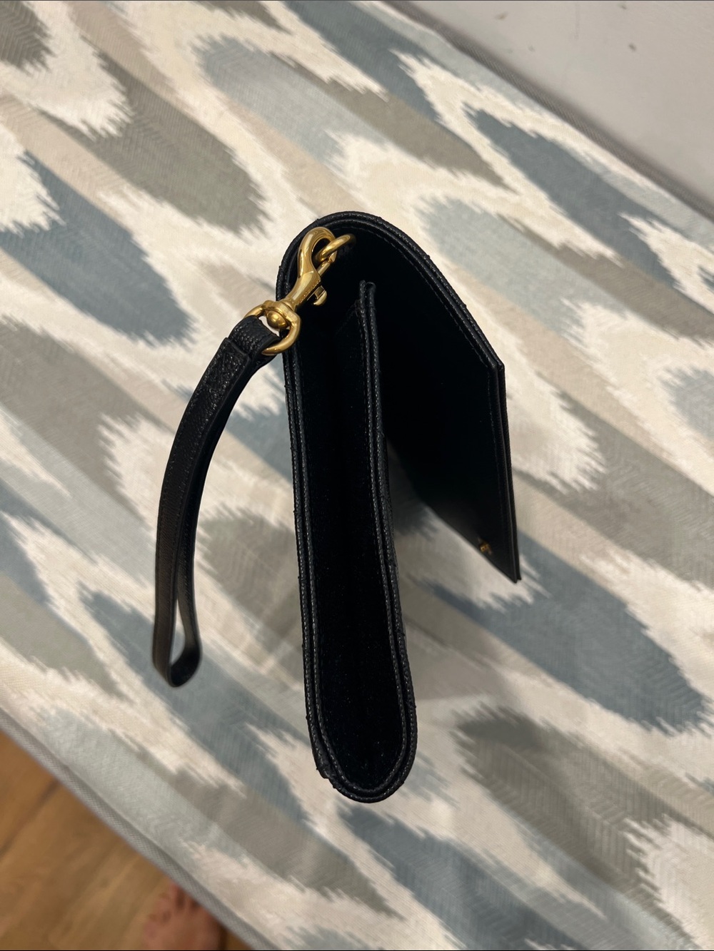 Saint Laurent Black Quilted Envelope Wrist Strap Clutch with Gold YSL - Picture 3 of 9